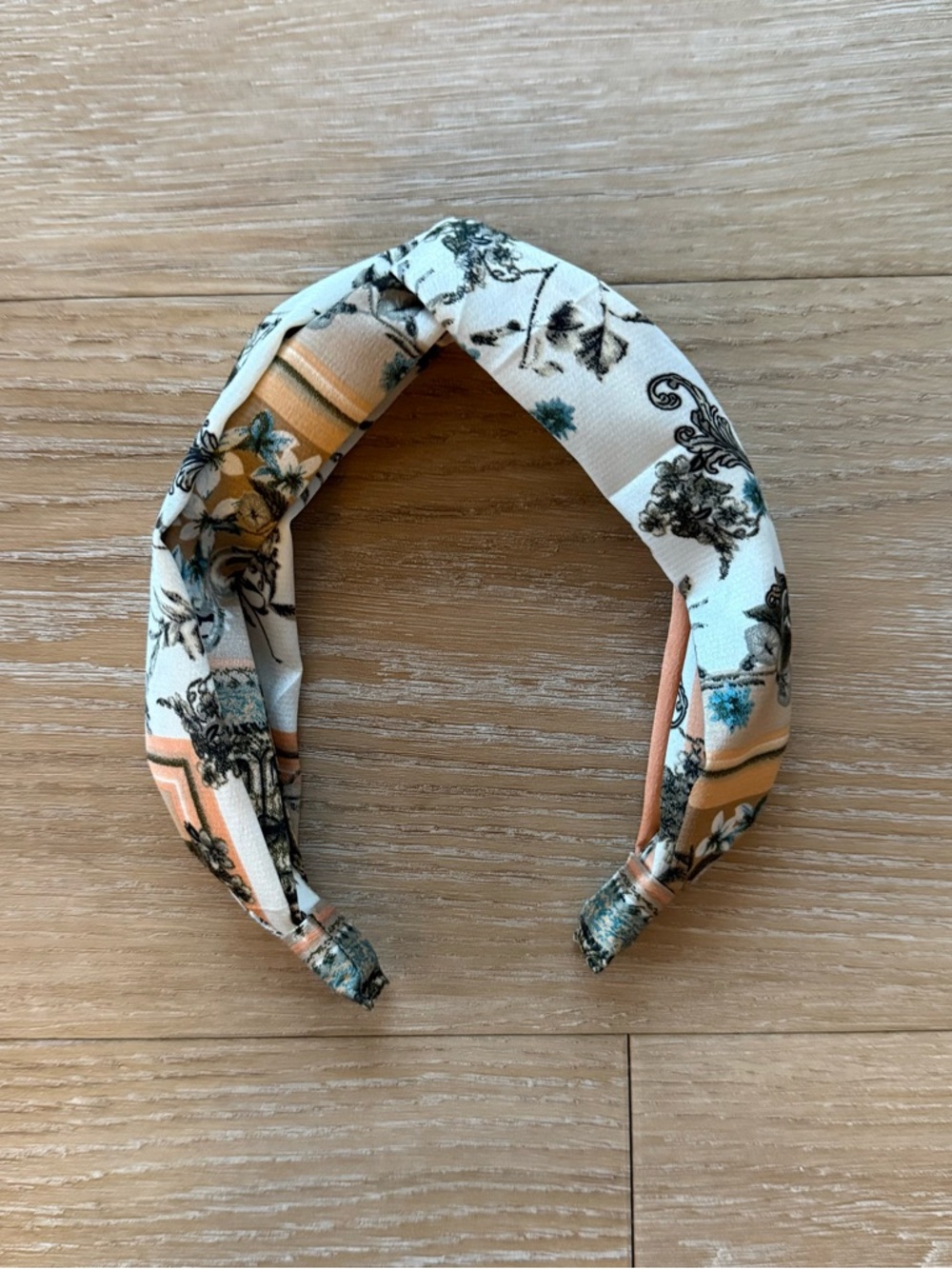 Anthropologie knotted headband